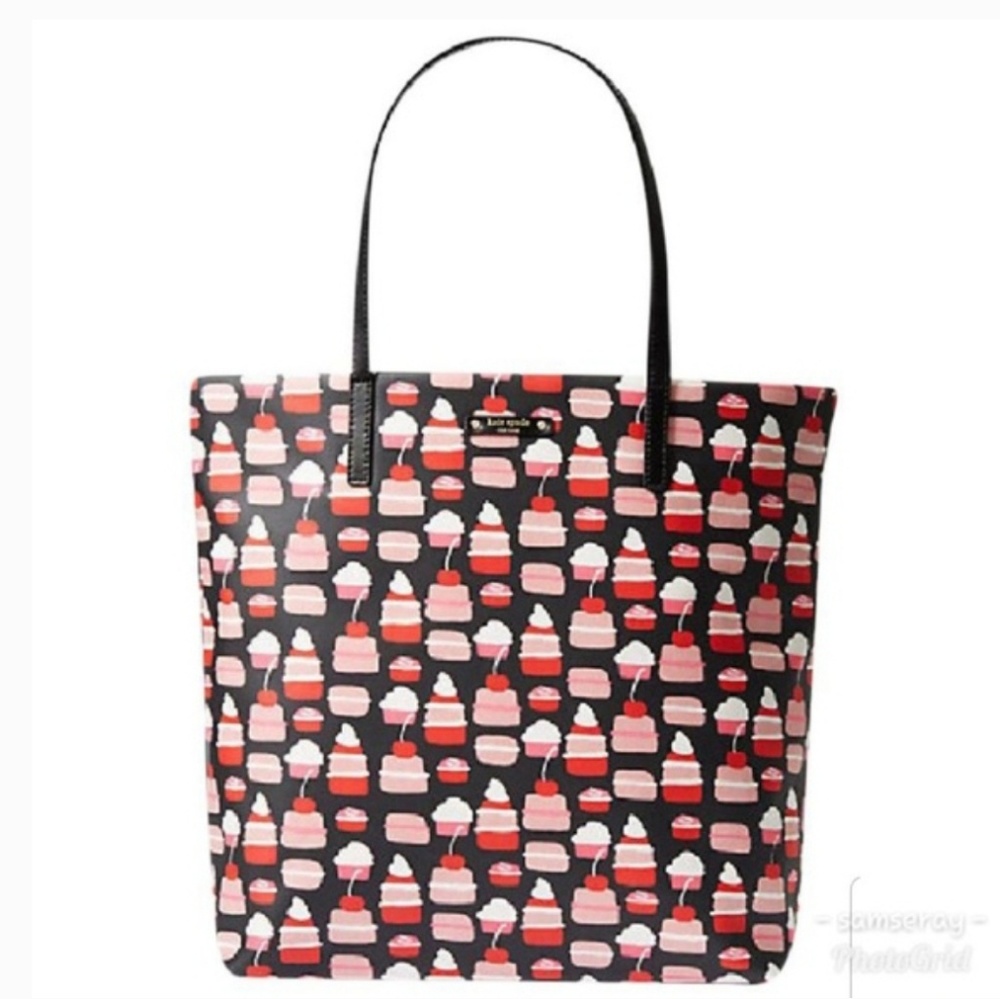 Authentic Kate Spade Cupcake Tote🖤 MAKE AN OFFER❤